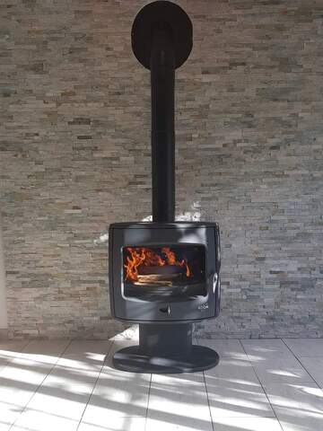 Installation d'un poêle à bois Godin a côté de St Estève