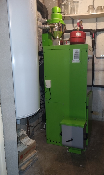 Chaudière à granulés avec silo automatique dans les Pyrénées Orientales