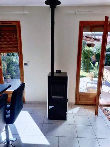 Le poêle à granulés polycombustible le plus classique